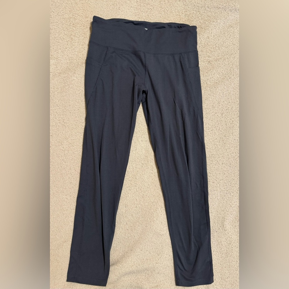Women’s Colosseum brand leggings size Large